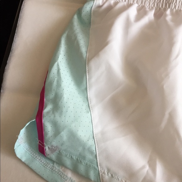 Nike shorts XS and XXLl. LAST PRICE - Picture 3 of 9